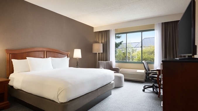Doubletree Novi King.jpg